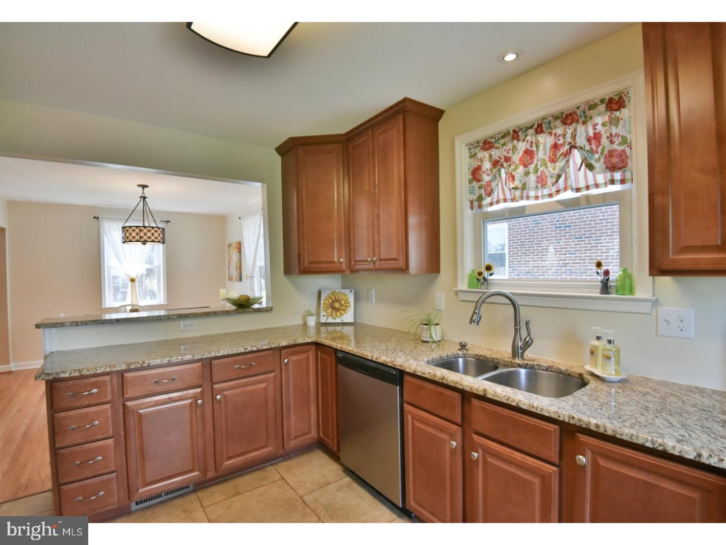 56 South Malin Road Broomall, PA 19008 - Photo 11 of 25 Gallery Image 11