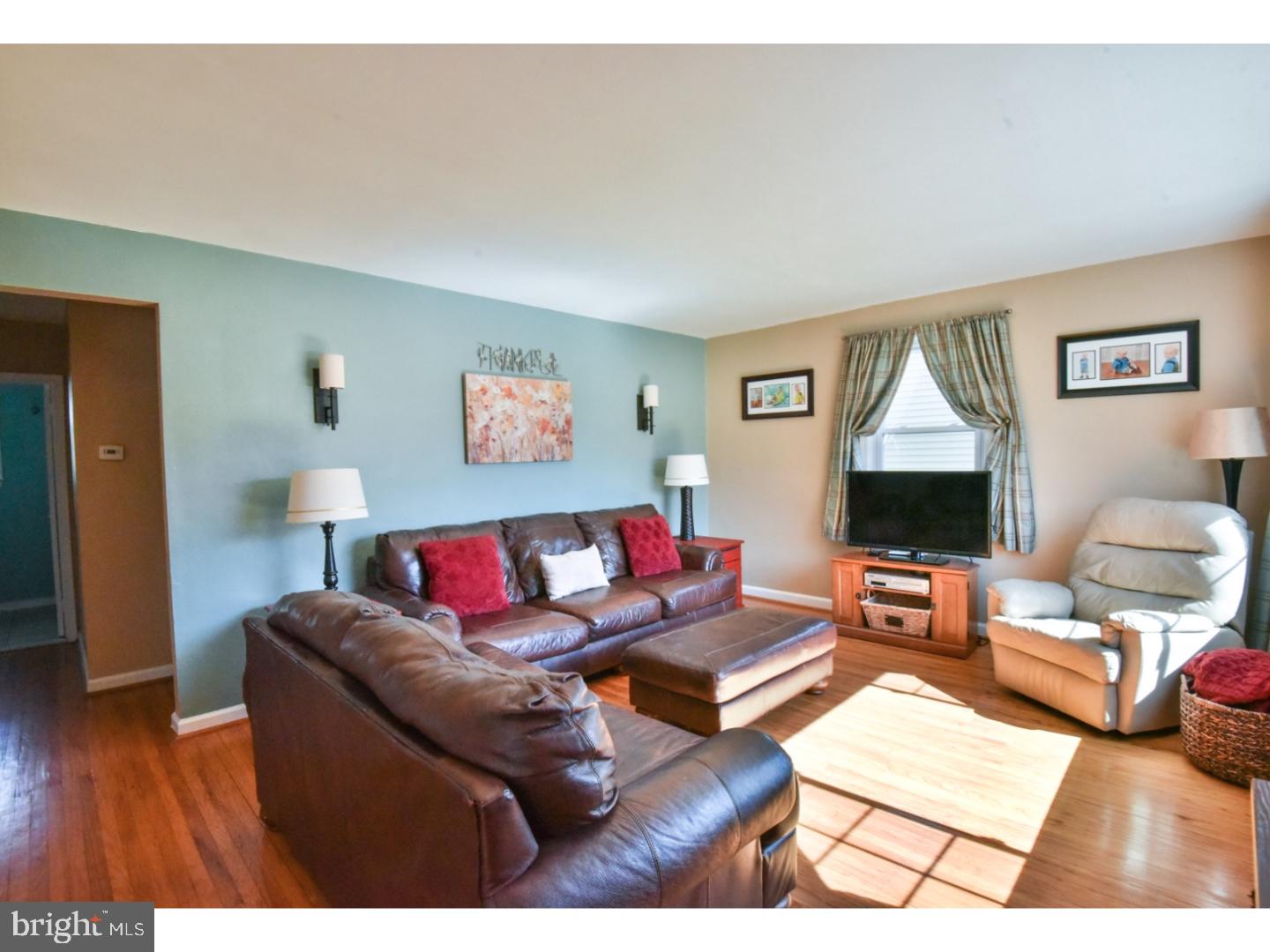 56 South Malin Road Broomall, PA 19008 - Photo 4 of 25 Gallery Image 4