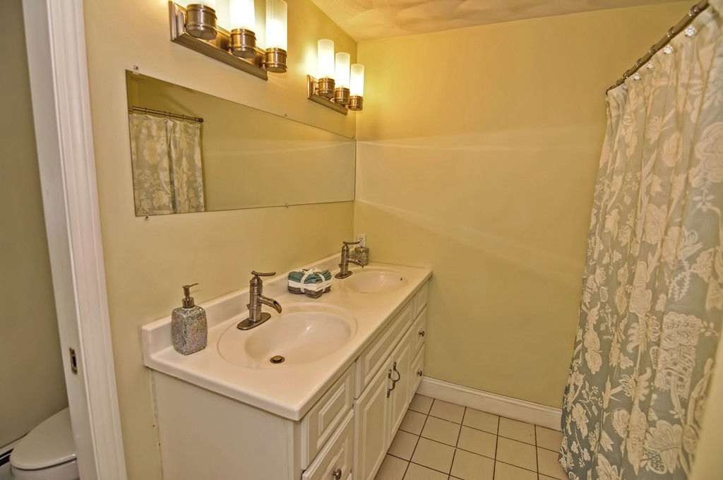 400 Brook Road Milton, MA 02186 - Photo 16 of 29 Gallery Image 16