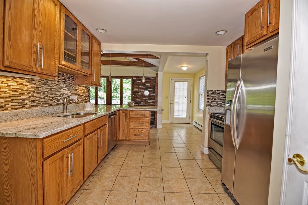 400 Brook Road Milton, MA 02186 - Photo 5 of 29 Gallery Image 5
