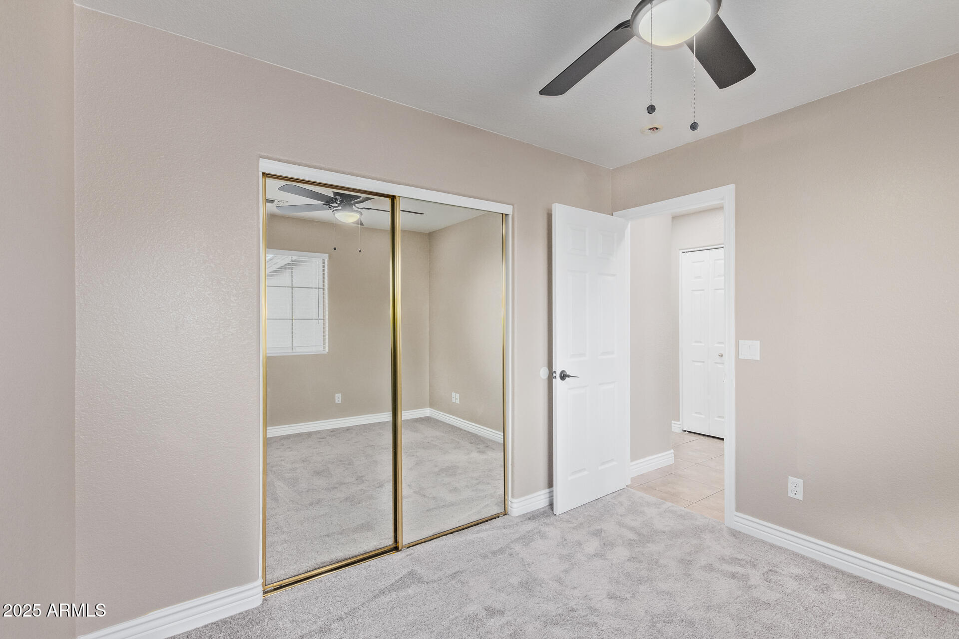 6237 West Raymond Street Phoenix, AZ 85043 - Photo 7 of 10 a view of an empty room