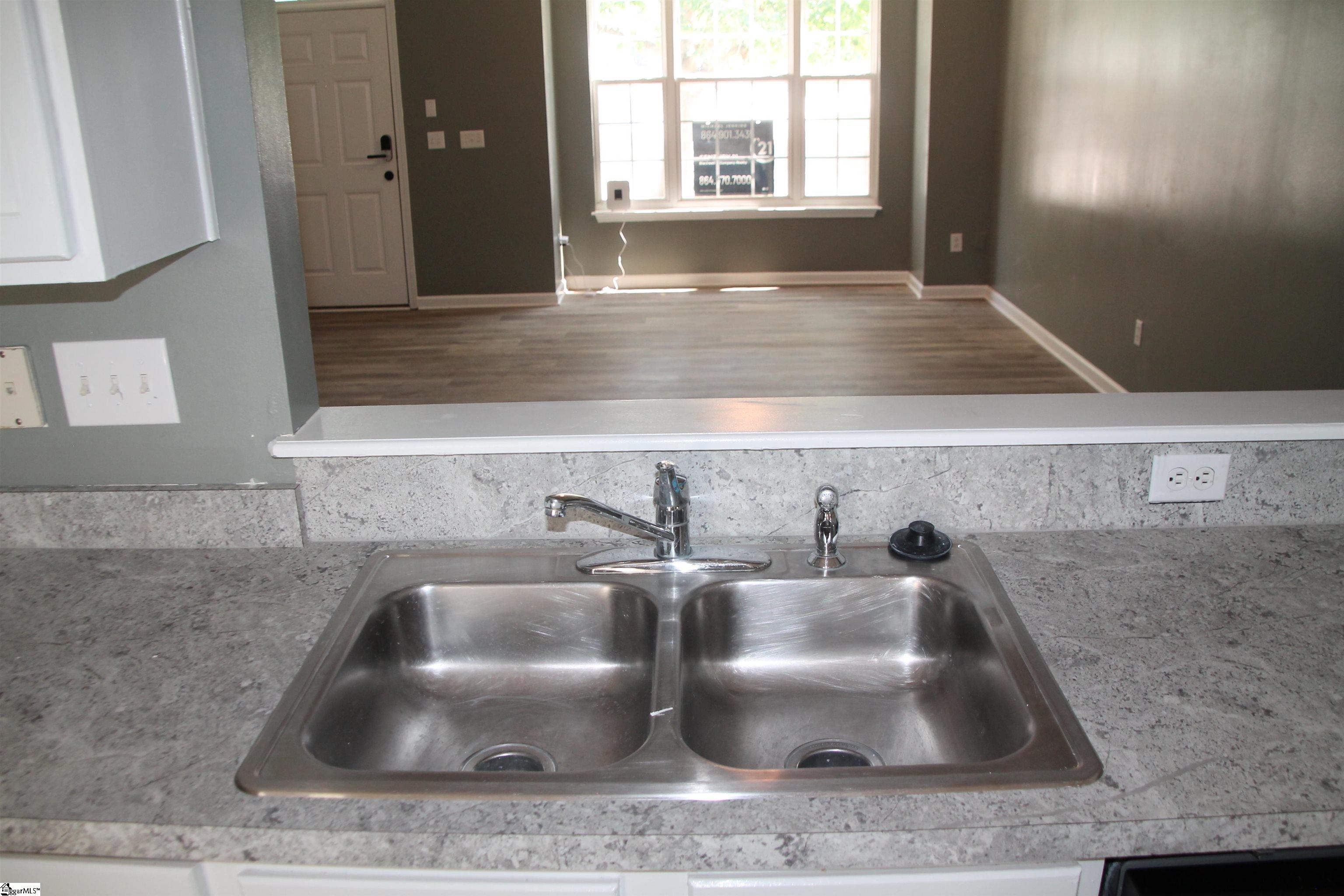 66 Sikes Circle Mauldin, SC 29662 - Photo 6 of 19