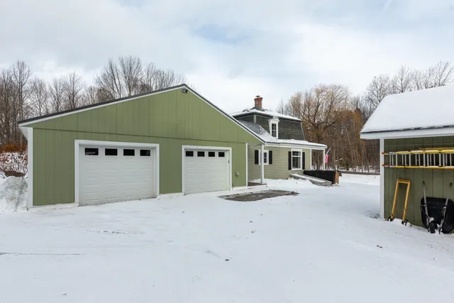 $389,000 | 726 West Auburn Road, Auburn, ME 04210