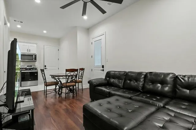 $1,300,000 | 1107 Lily Court, Cedar Hill, TX 75104