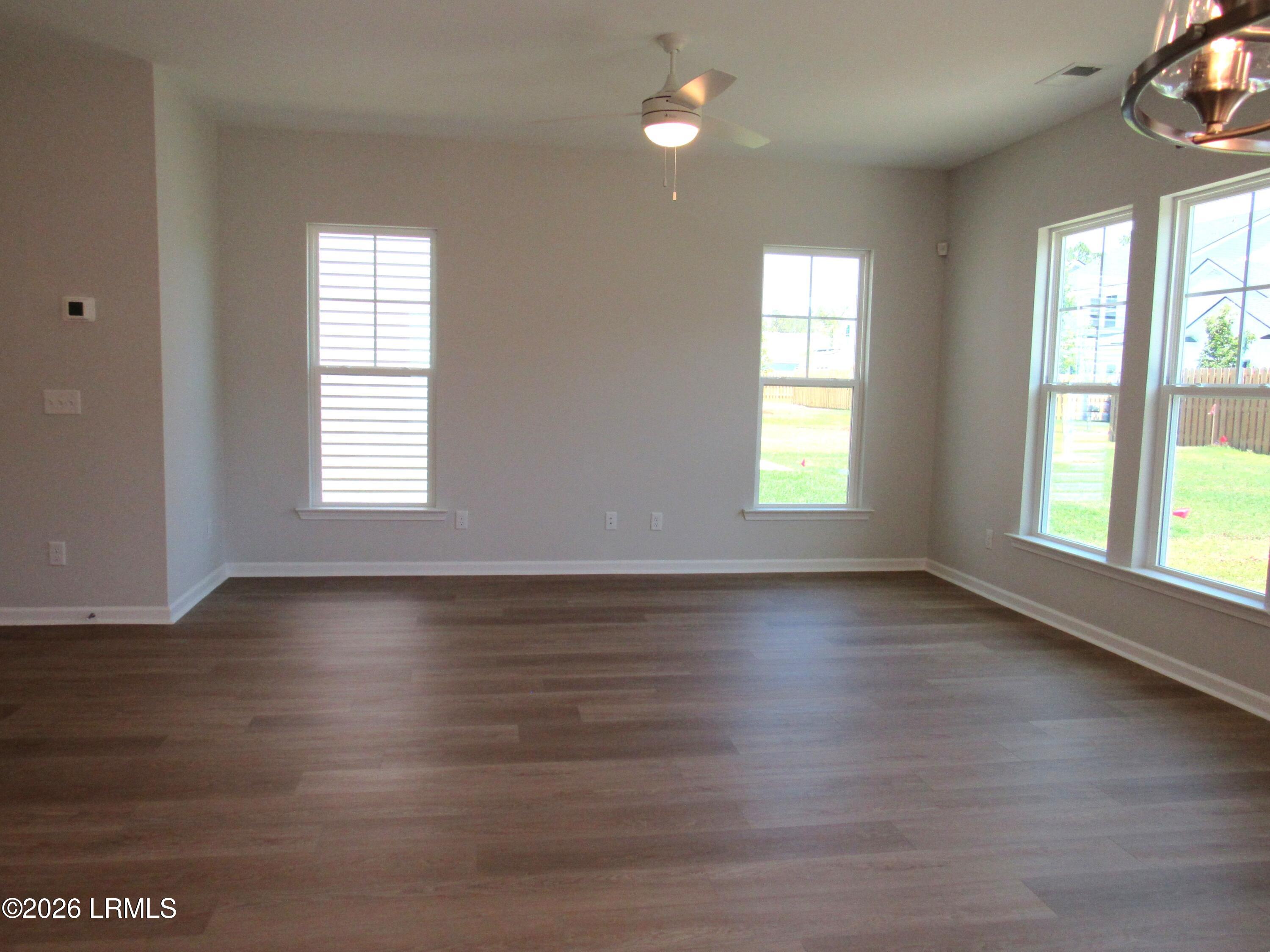342 Conifer Street Hardeeville, SC 29927 - Photo 6 of 14 Family room