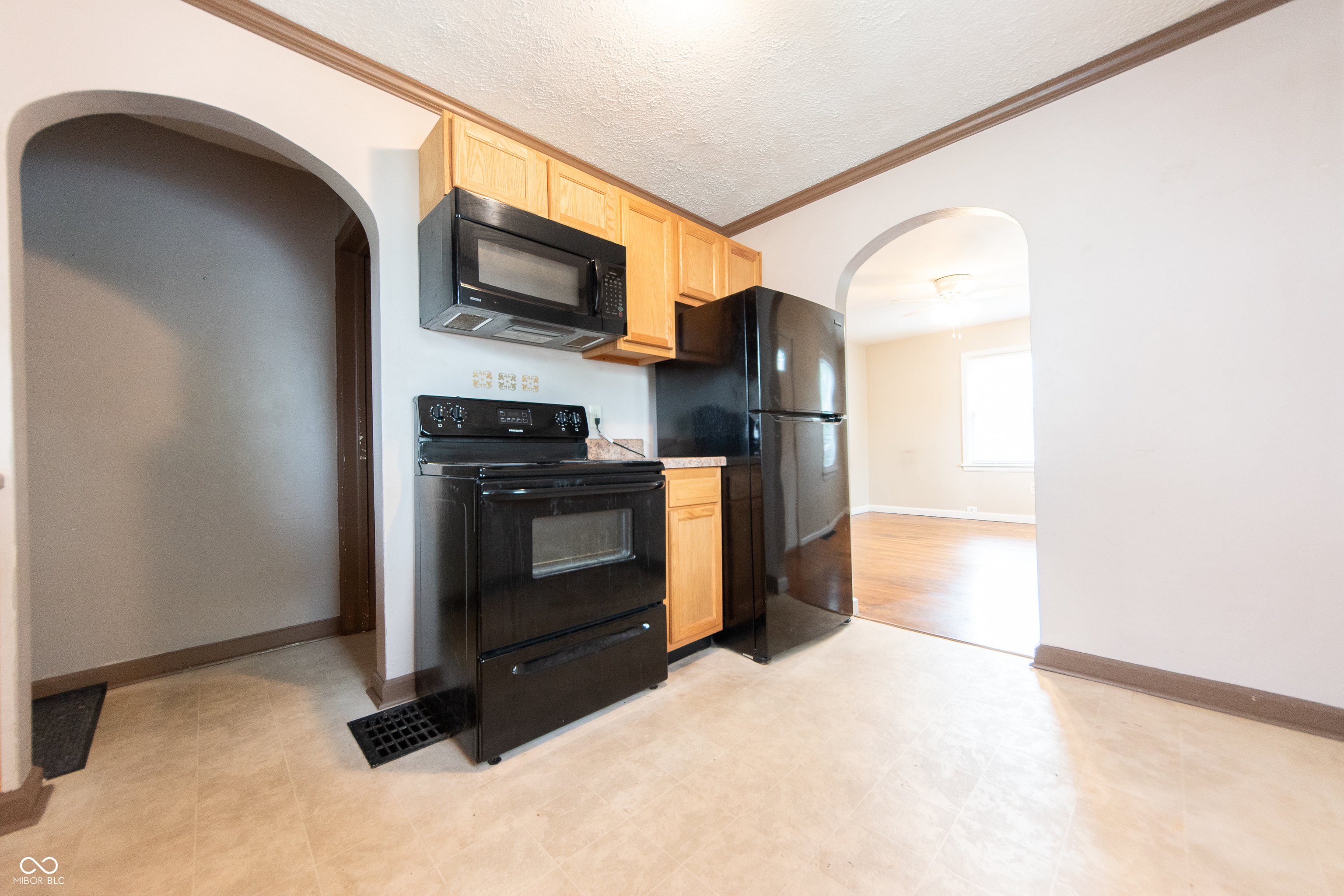 2249 Maple Street Columbus, IN 47201 - Photo 7 of 22 Gallery Image 7