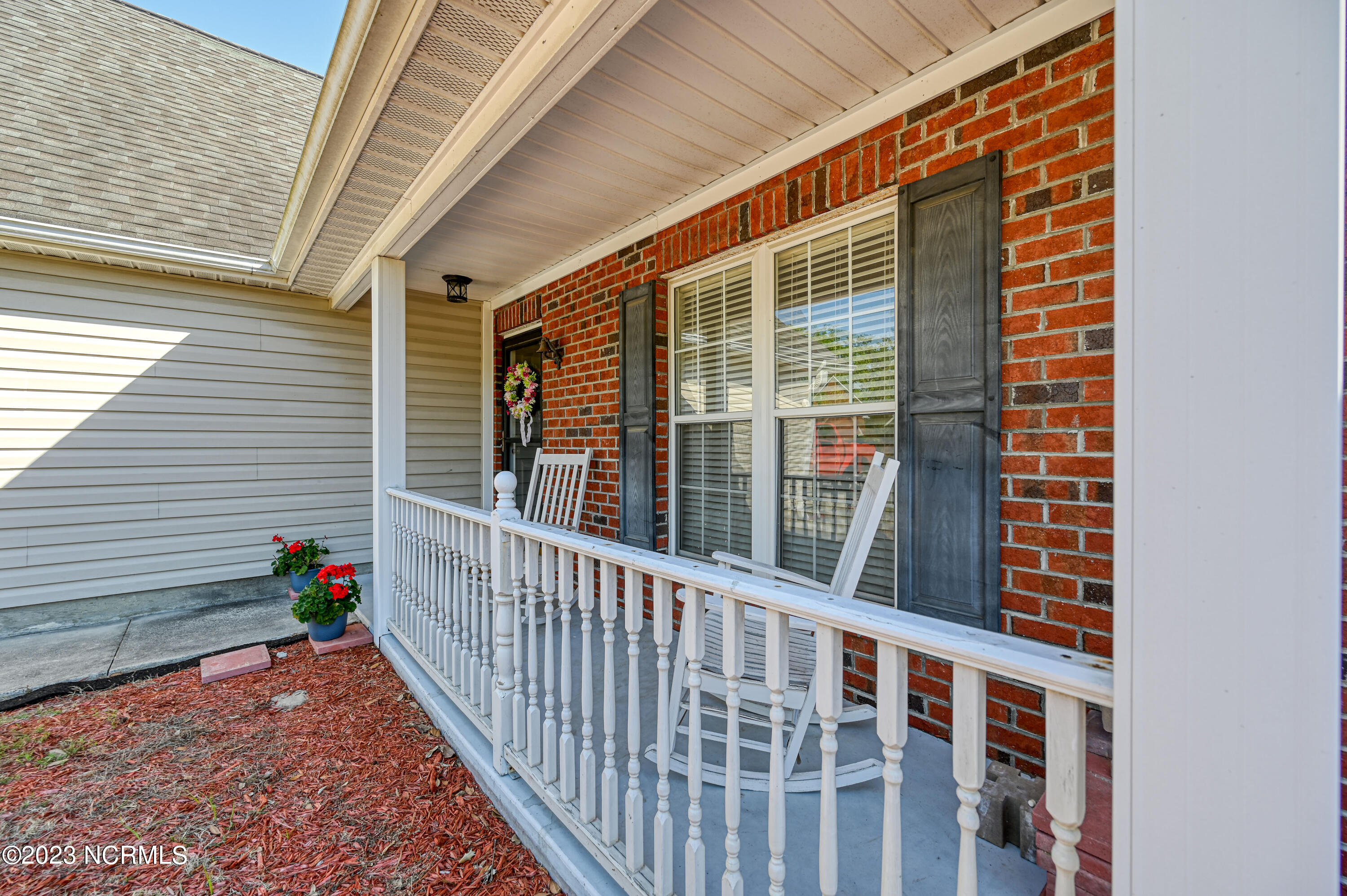 128 Shandy Way Hampstead, NC 28443 - Photo 4 of 31 006