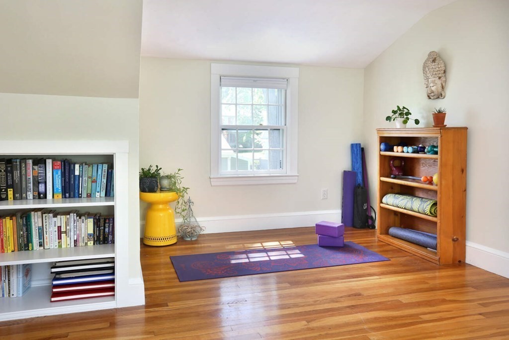 20 Beverly Road Newton, MA 02461 - Photo 13 of 17