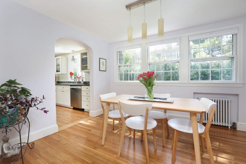 20 Beverly Road Newton, MA 02461 - Photo 2 of 17