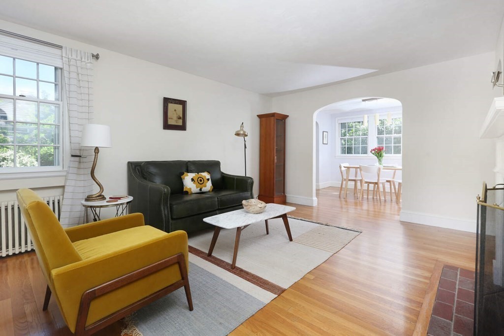 20 Beverly Road Newton, MA 02461 - Photo 3 of 17