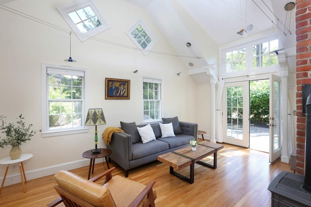 20 Beverly Road Newton, MA 02461 - Photo 6 of 17