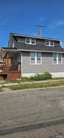 $104,900 | 99 East Great Lakes Street, River Rouge, MI 48218
