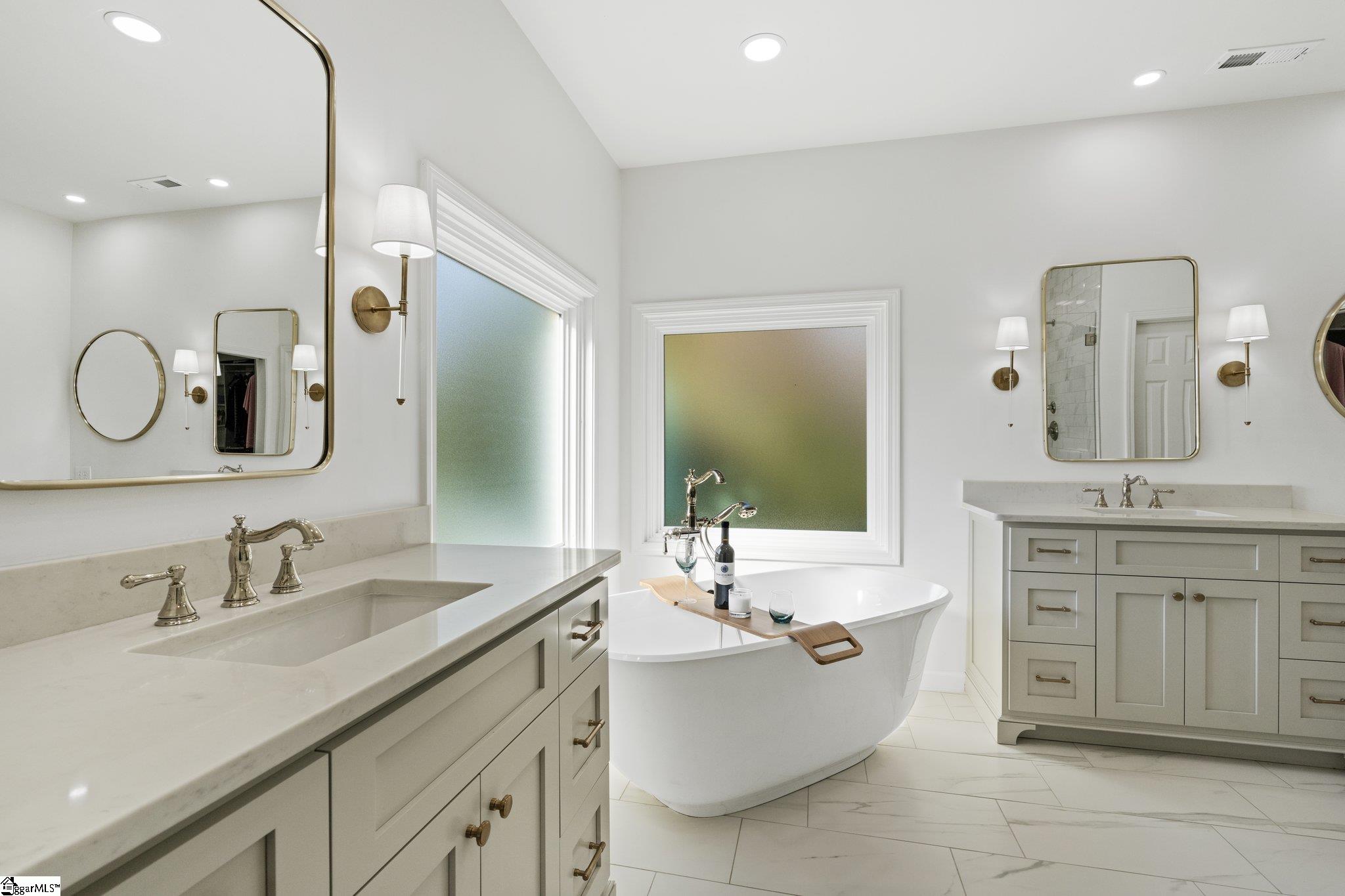 108 English Oak Road Simpsonville, SC 29681 - Photo 23 of 38 Gallery Image 23