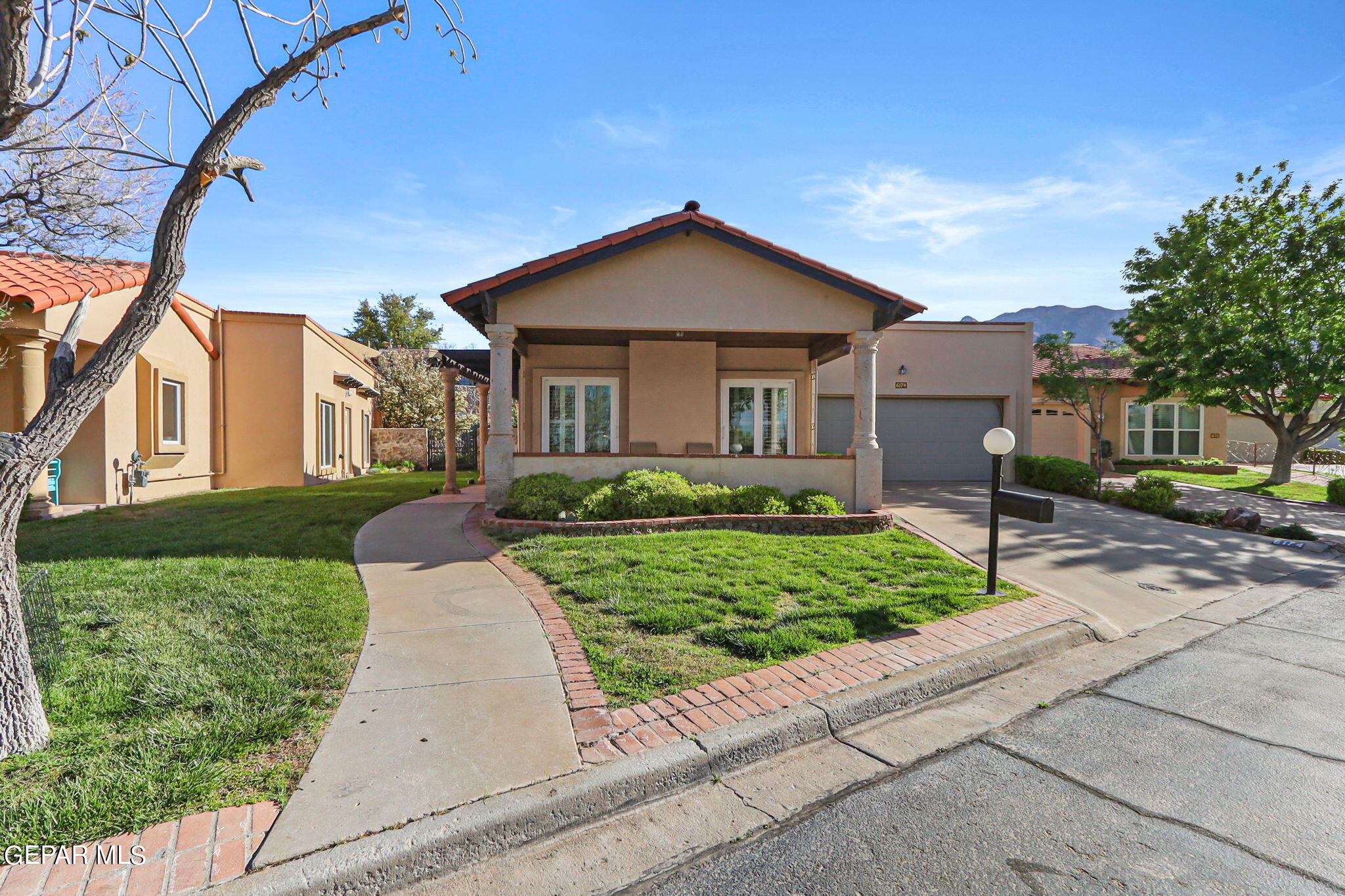 6174 Los Felinos Circle, El Paso, TX 79912 Compass