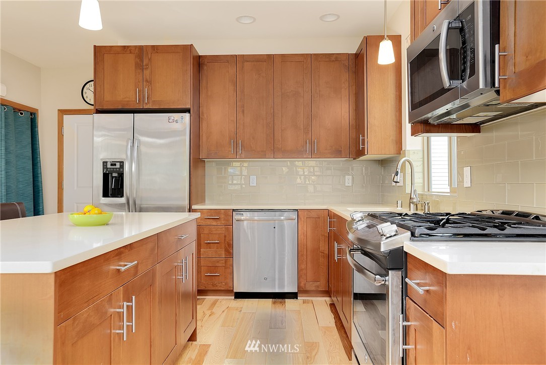 10147 Holman Road Northwest Seattle, WA 98177 - Photo 3 of 22 Gallery Image 3
