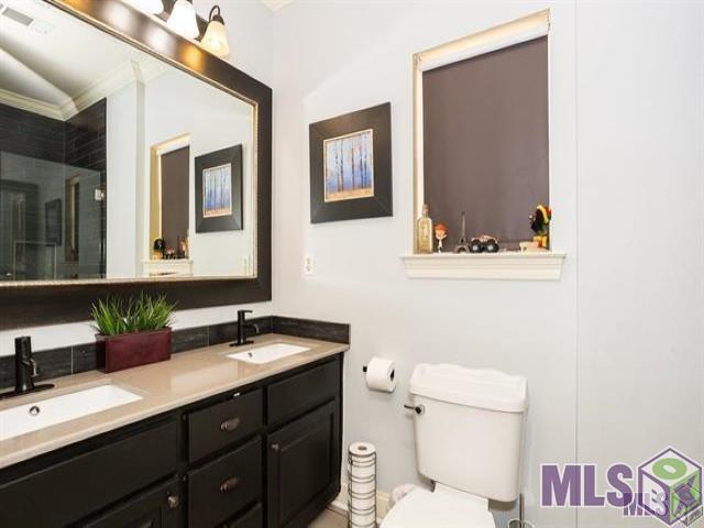 4626 Carondelet Drive Baton Rouge, LA 70809 - Photo 2 of 5 US Bathroom
