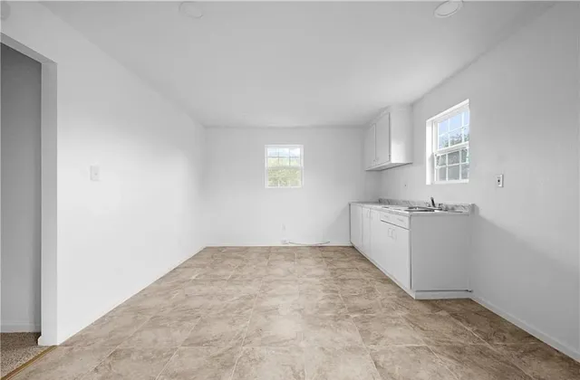 $1,000 | 1105 Esperanza Street, Sinton, TX 78387