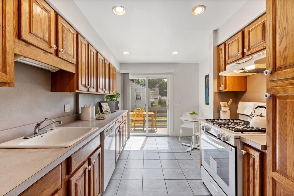 48 Bronx Road Boston, MA 02132 - Photo 2 of 13