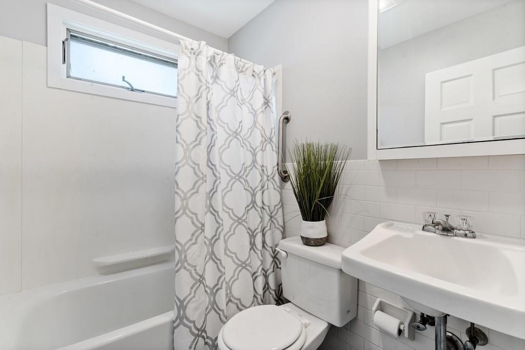 48 Bronx Road Boston, MA 02132 - Photo 9 of 13