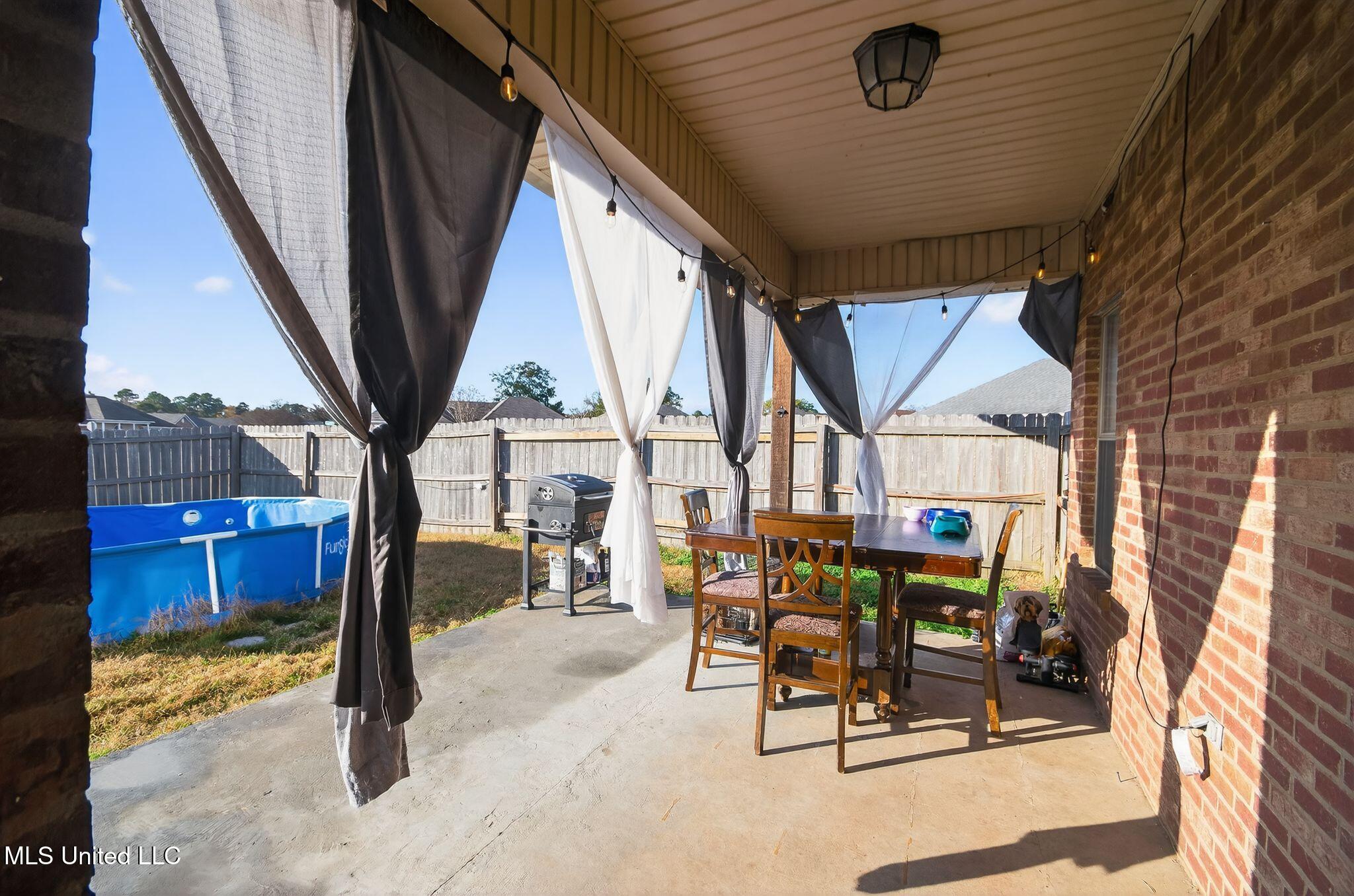 913 Caitlin Cove Brandon, MS 39047 - Photo 28 of 30 01_913_Caitlin_Cove_Brandon_MS_39047-Ext