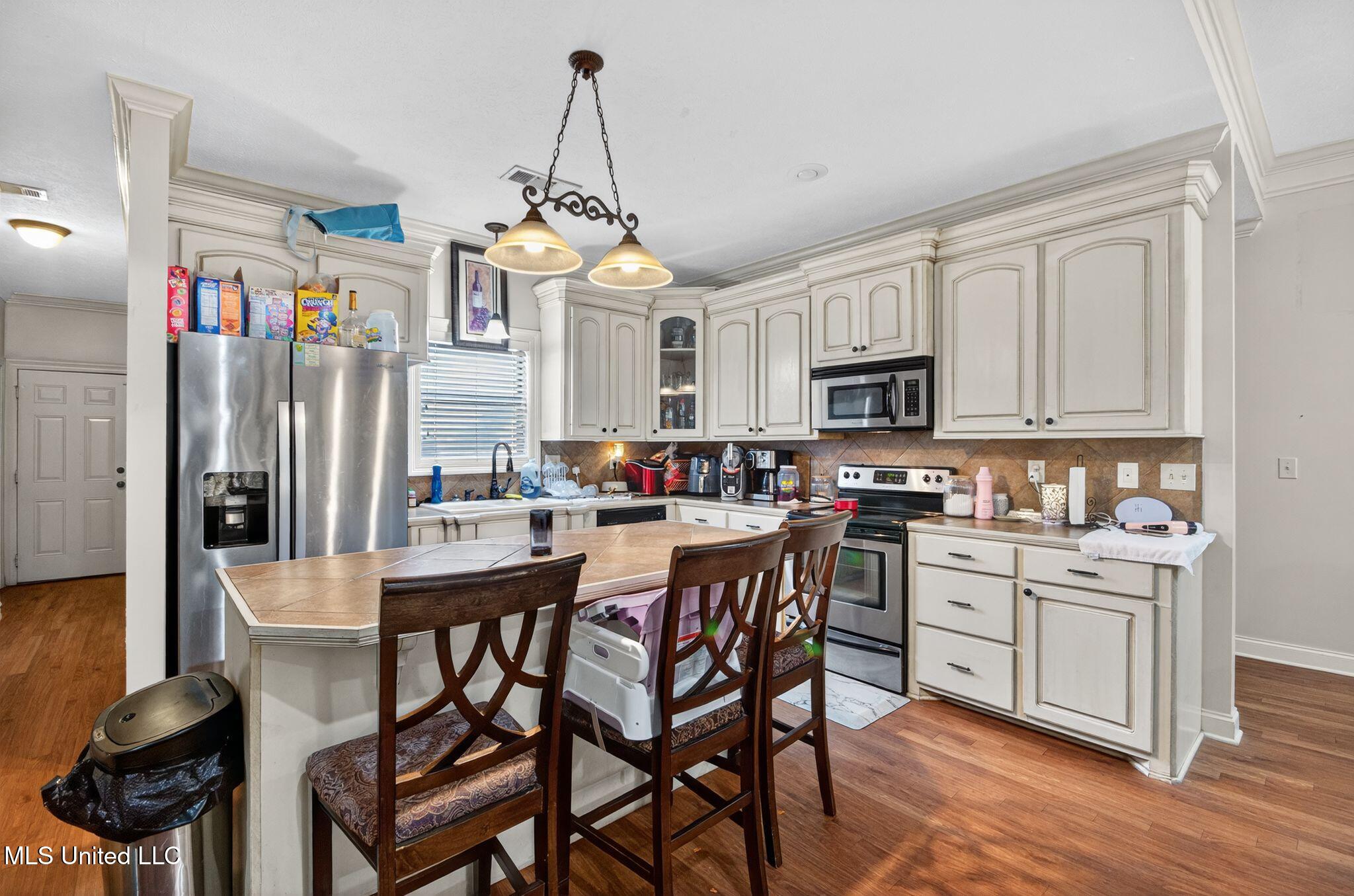 913 Caitlin Cove Brandon, MS 39047 - Photo 10 of 30 13_913_Caitlin_Cove_Brandon_MS_39047-Kit