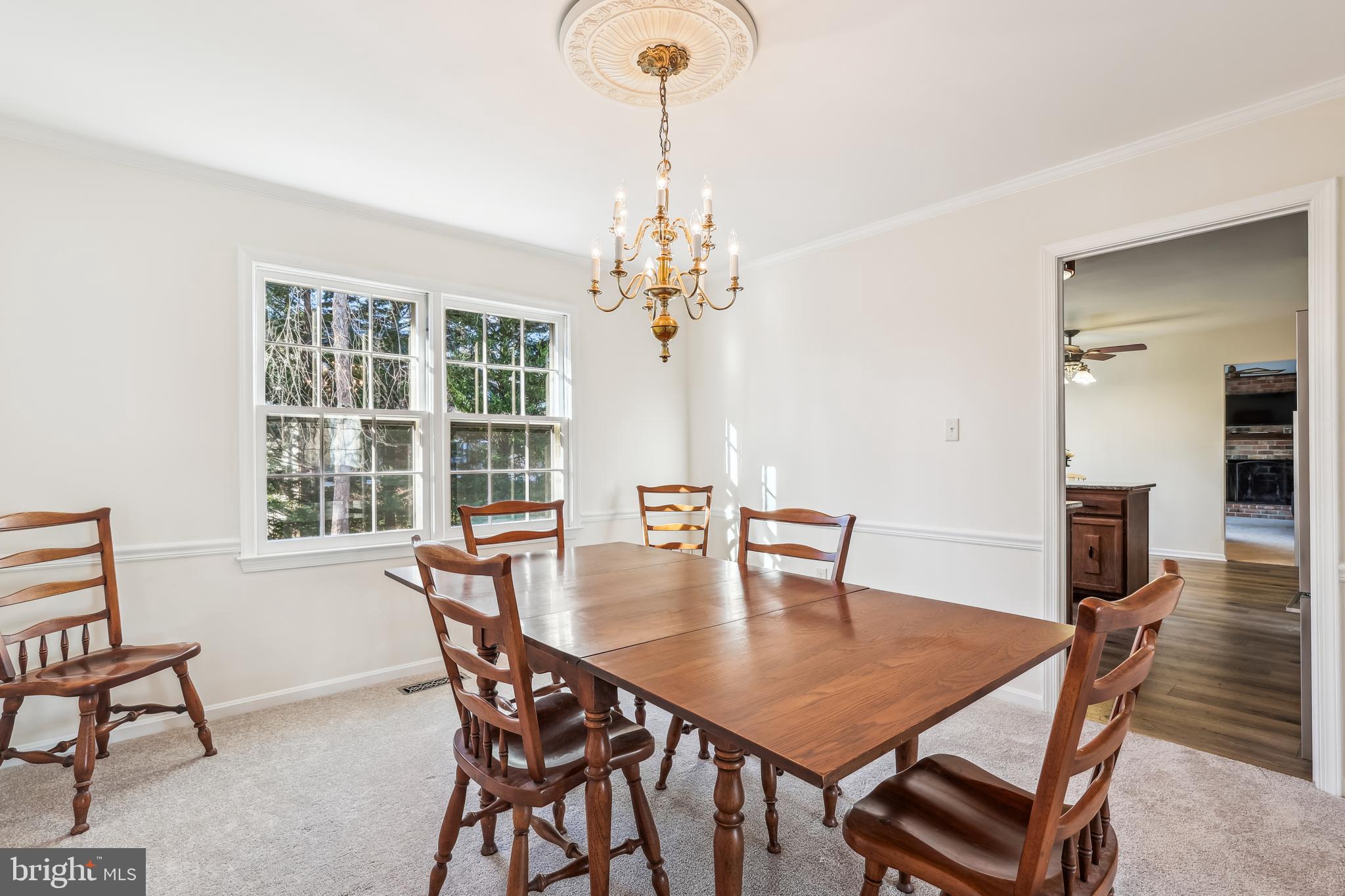 7122 Rolling Forest Avenue Springfield, VA 22152 - Photo 8 of 58 a dining room with furniture and window