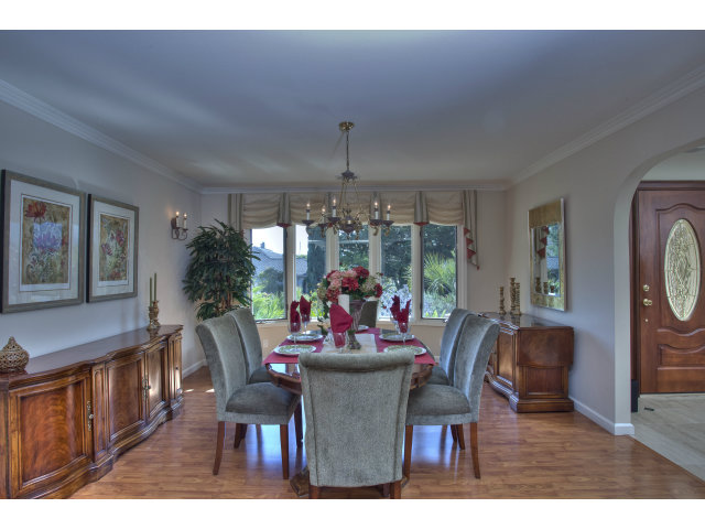 300 Montclair Road Los Gatos, CA 95032 - Photo 11 of 25 Gallery Image 11