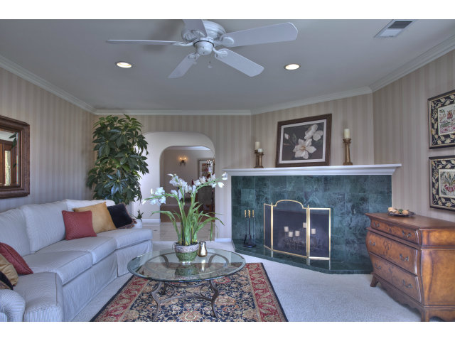 300 Montclair Road Los Gatos, CA 95032 - Photo 8 of 25 Gallery Image 8