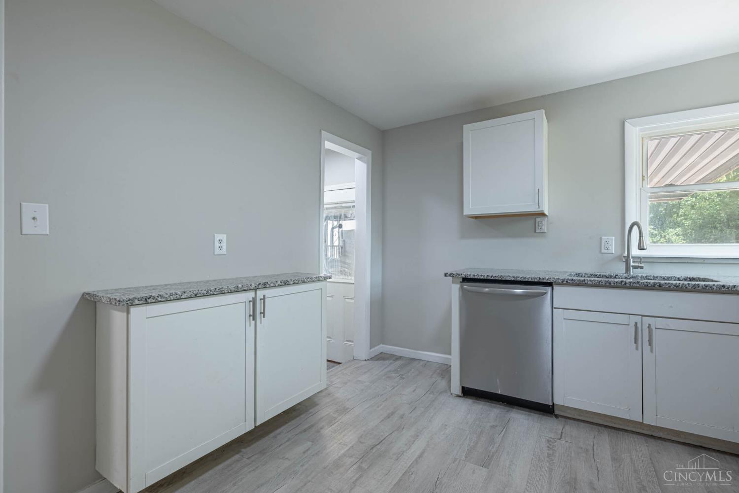 507 South Highview Road Middletown, OH 45044 - Photo 14 of 22