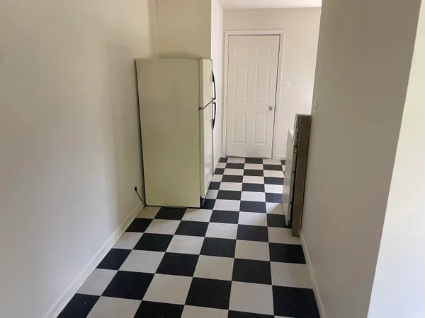 $1,175 | 5229 South College Drive, Bloomington, IN 47403