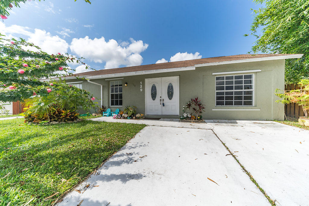 129 Banyan Circle Jupiter, FL 33458 - Photo 30 of 31 030-129BanyanCircle-Jupiter-FL-small
