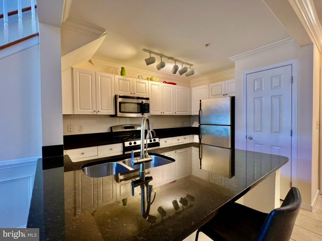 31 Booth Street, Unit 458 Gaithersburg, MD 20878 - Photo 8 of 23