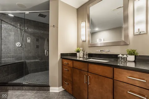 $699,900 | 333 Massachusetts Avenue, Unit 305, Indianapolis, IN 46204