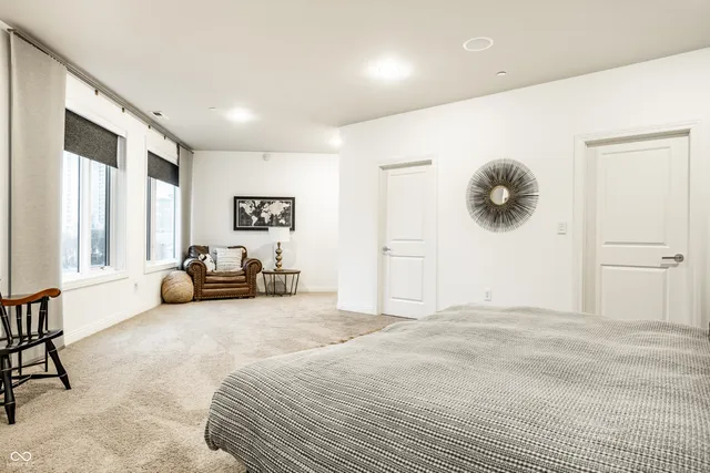 $699,900 | 333 Massachusetts Avenue, Unit 305, Indianapolis, IN 46204