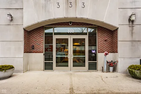 $699,900 | 333 Massachusetts Avenue, Unit 305, Indianapolis, IN 46204