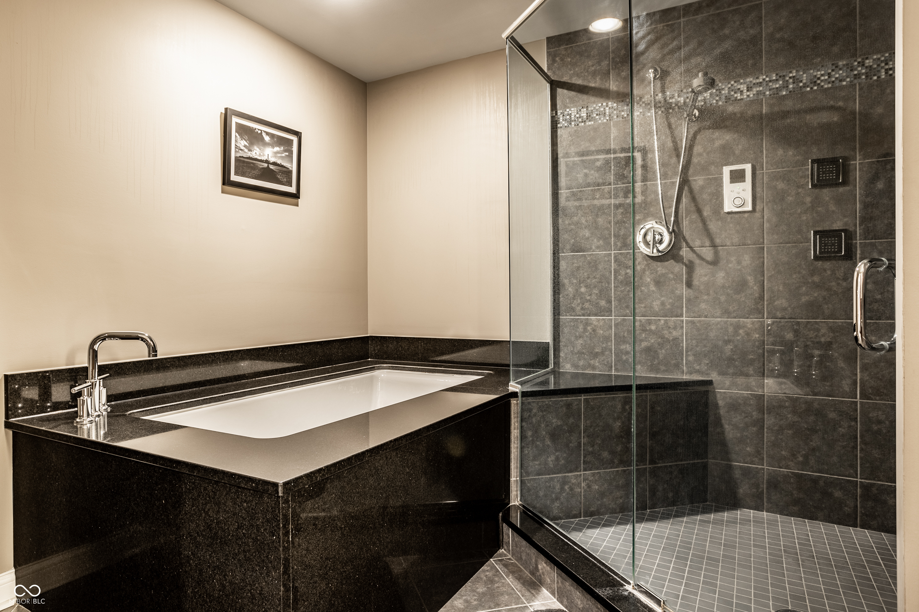 333 Massachusetts Avenue, Unit 305 Indianapolis, IN 46204 - Photo 31 of 35