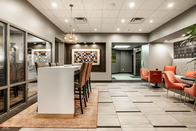 $699,900 | 333 Massachusetts Avenue, Unit 305, Indianapolis, IN 46204