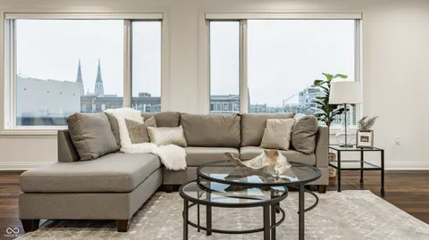 $699,900 | 333 Massachusetts Avenue, Unit 305, Indianapolis, IN 46204