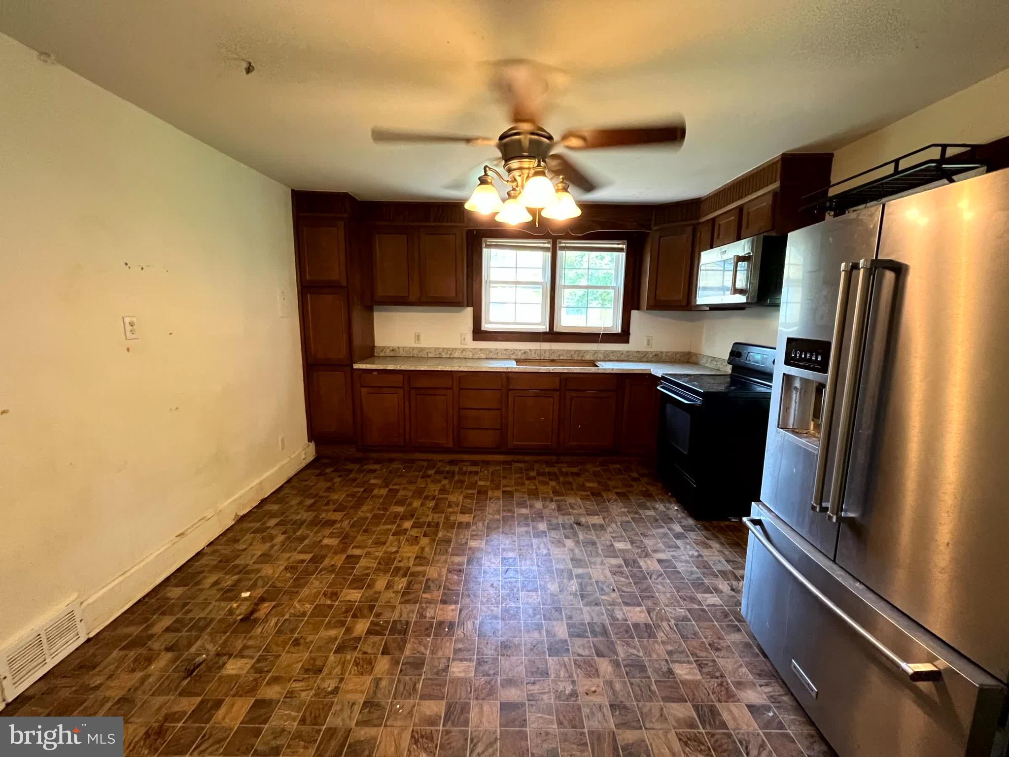 243 Walnut Street Road Salem, NJ 08079 - Photo 11 of 29