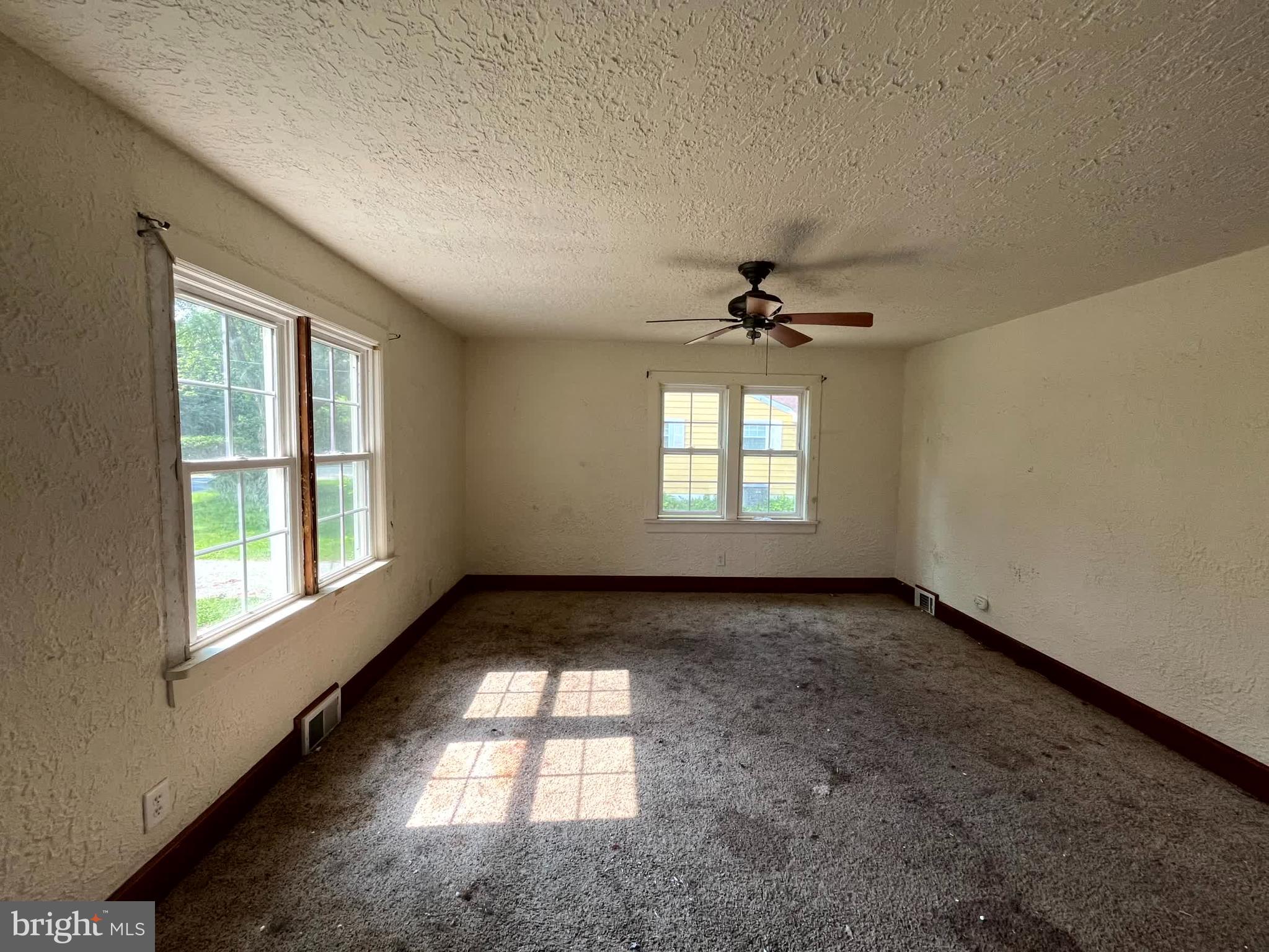 243 Walnut Street Road Salem, NJ 08079 - Photo 4 of 29