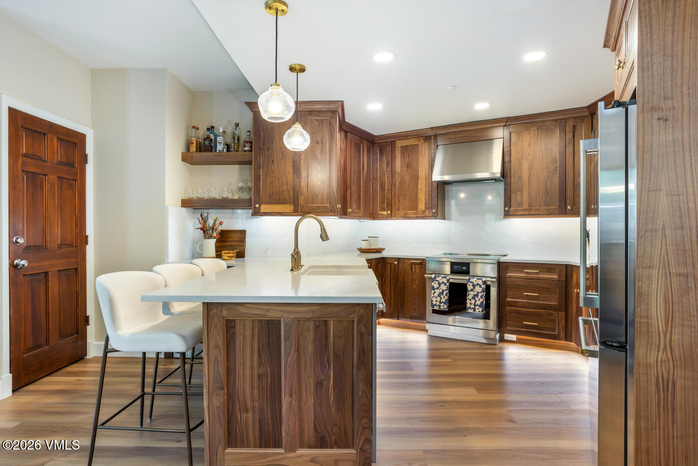 15 Highlands Lane, Unit R204 Beaver Creek, CO 81620 - Photo 7 of 33 Kitchen