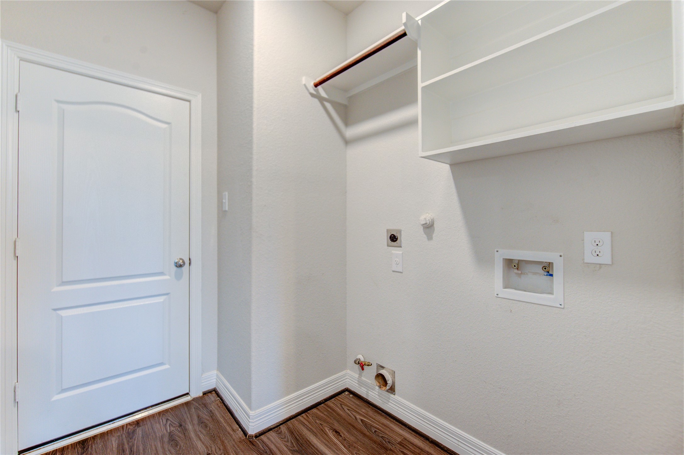 33026 School Hl Road Fulshear, TX 77441 - Photo 28 of 35 Laundry from kitchen to the garage