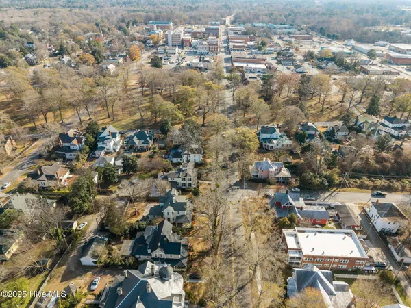 $675,000 | 901 North Main Street, Tarboro, NC 27886