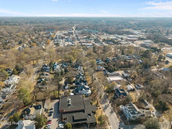 $675,000 | 901 North Main Street, Tarboro, NC 27886