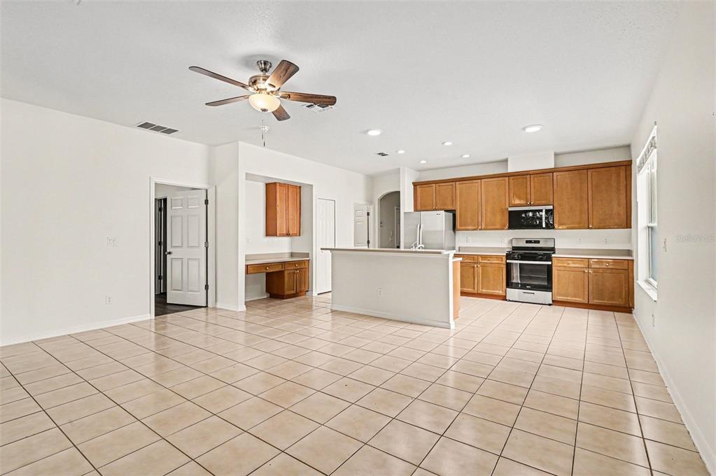 13450 Sunkiss Loop Windermere, FL 34786 - Photo 2 of 16