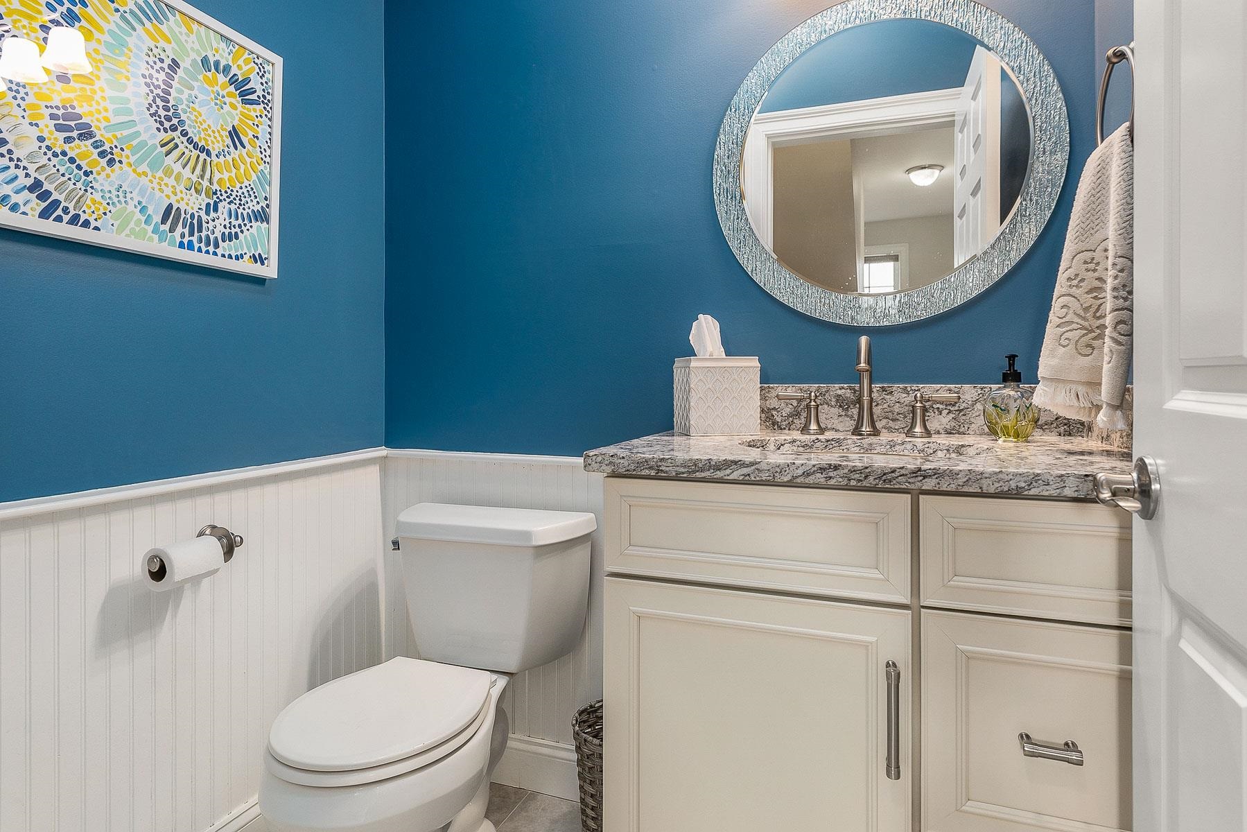 131 Court Street, Unit 6 Exeter, NH 03833 - Photo 15 of 31