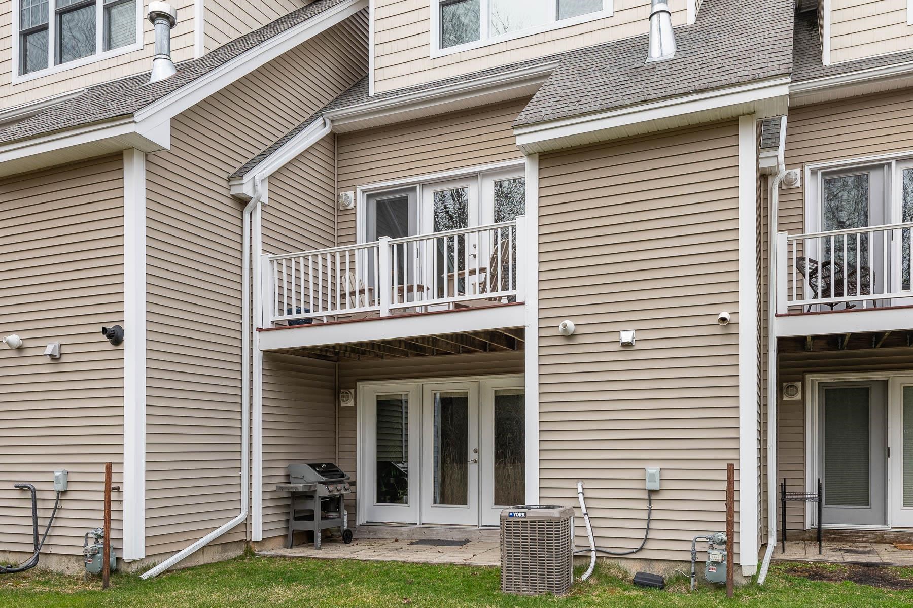 131 Court Street, Unit 6 Exeter, NH 03833 - Photo 29 of 31