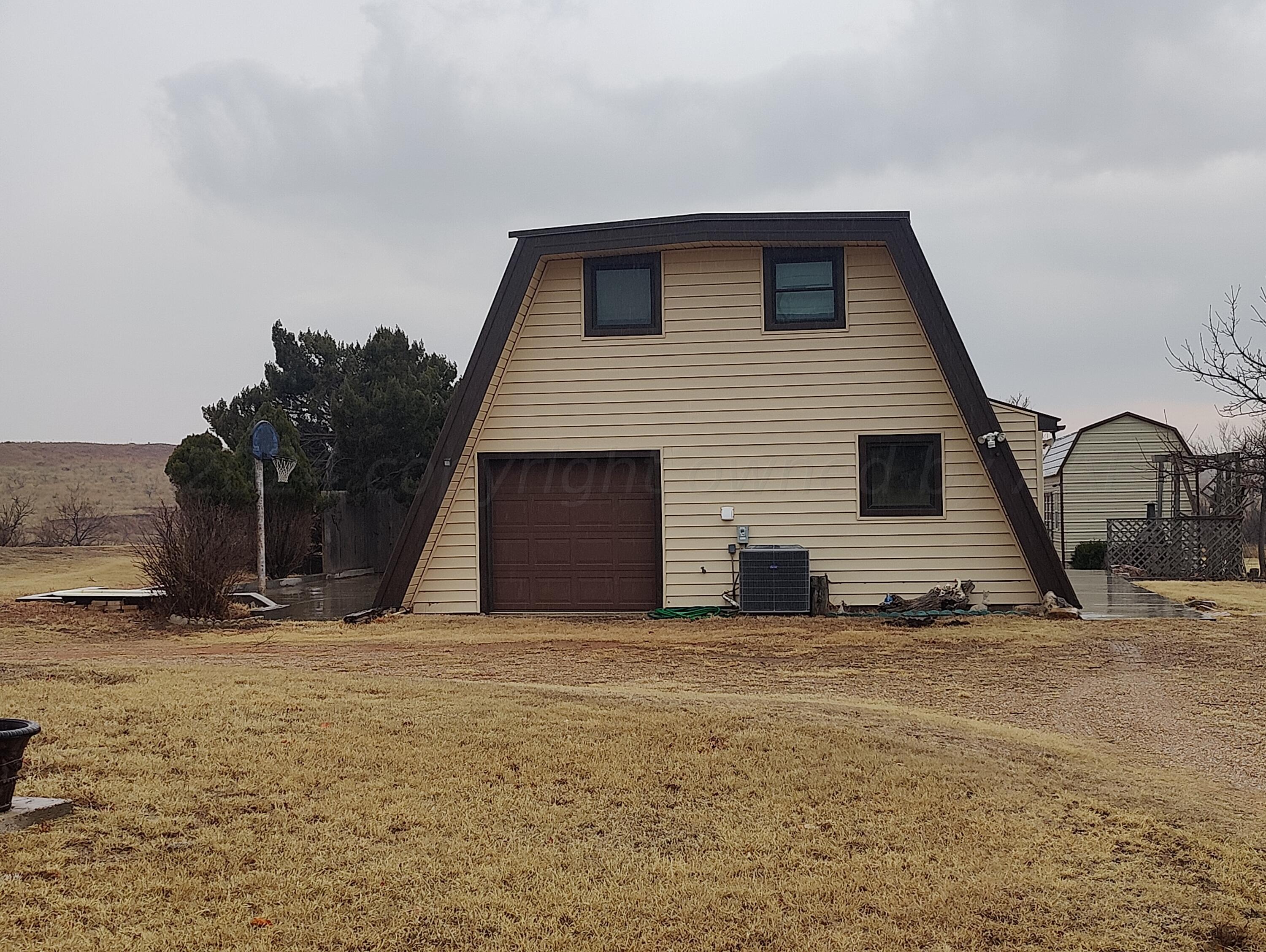 636 Cherokee Road Fritch, TX 79036 - Photo 1 of 39 IMG20240202133644