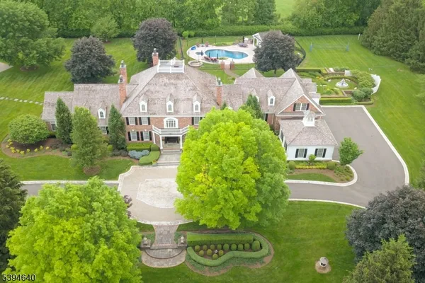 $4,499,000 | 3 Winston Farm Lane, Far Hills, NJ 07931