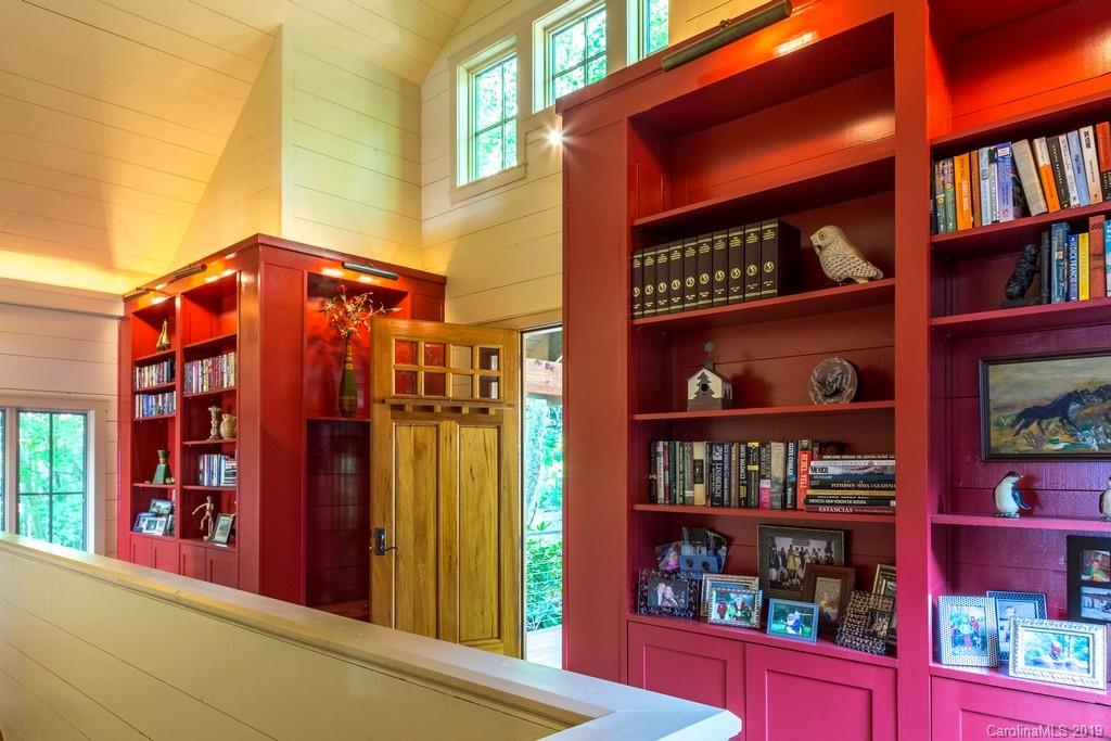 84 High Climber Way Sylva, NC 28779 - Photo 4 of 42 Gallery Image 4